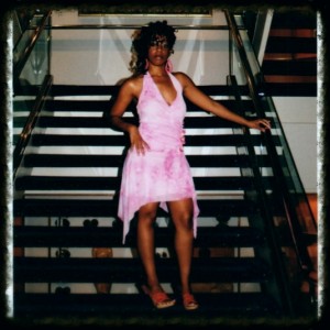Check the uncomfortable heels, the short skirt and the sassy pose - a single lady pic fo sho...
